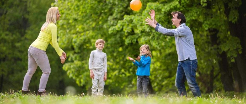 В чем польза игр с детьми на свежем воздухе — Полезная информация